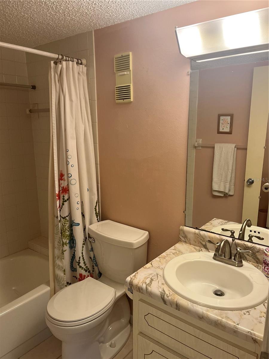 Image 28 of 52 For 840 Virginia Street 108