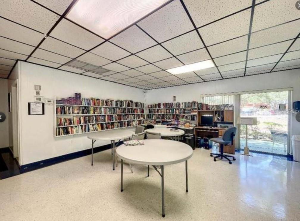 Image 31 of 52 For 840 Virginia Street 108