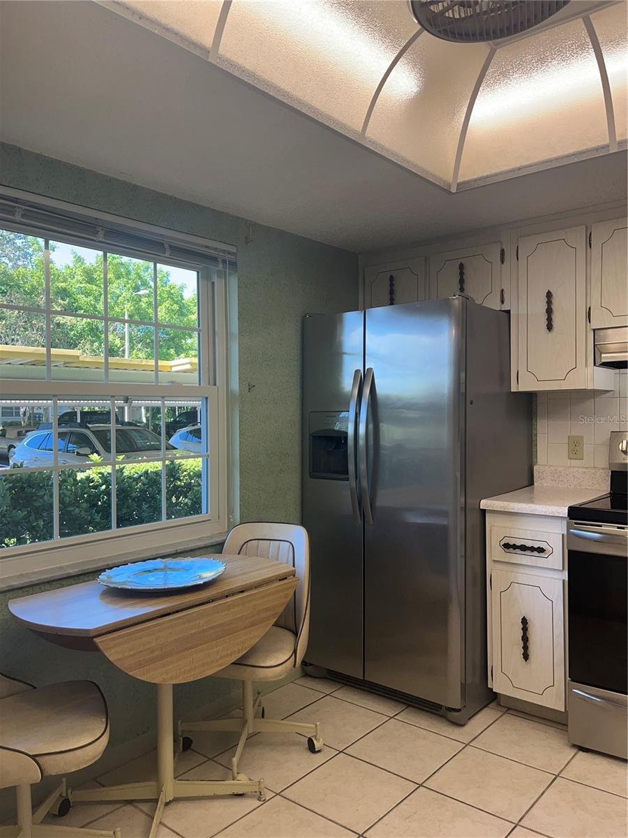 Image 4 of 52 For 840 Virginia Street 108