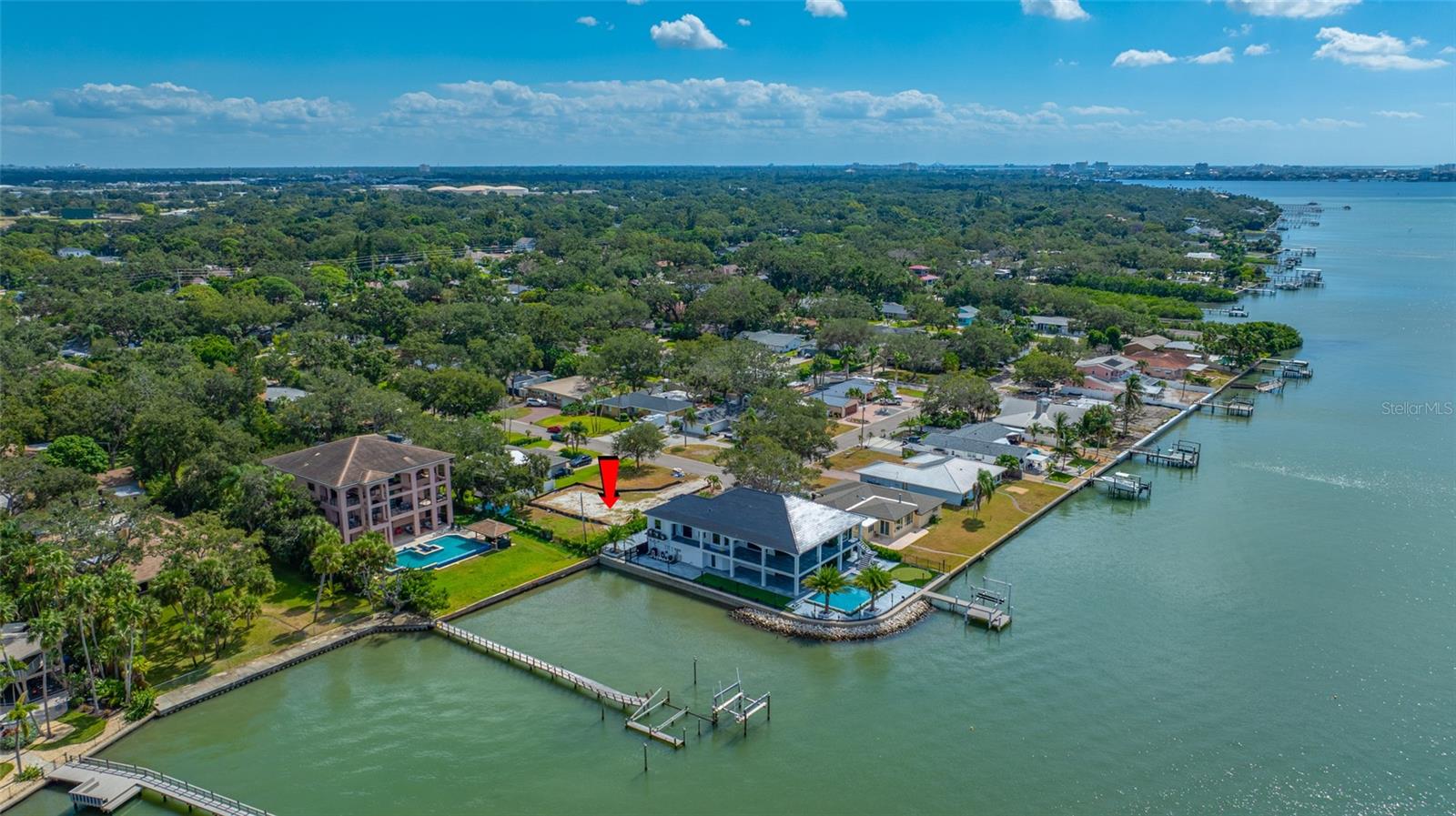 Listing photo id 4 for 8297 33rd Avenue N