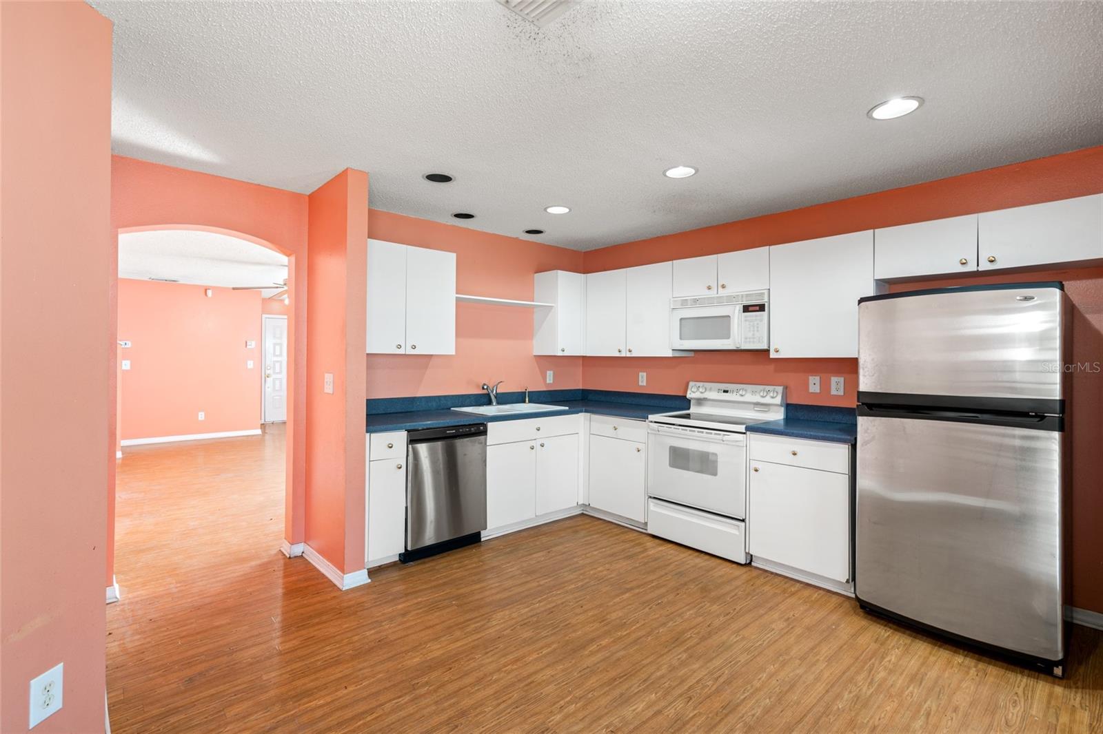 Image 18 of 36 For 6131 Sand Key Lane