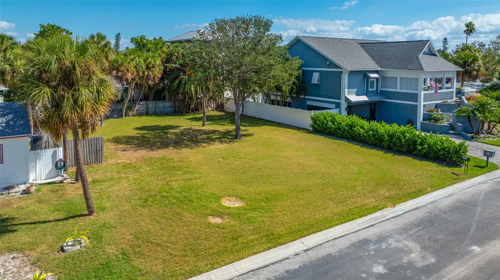 Image 14 of 15 For 3961 Oleander Way