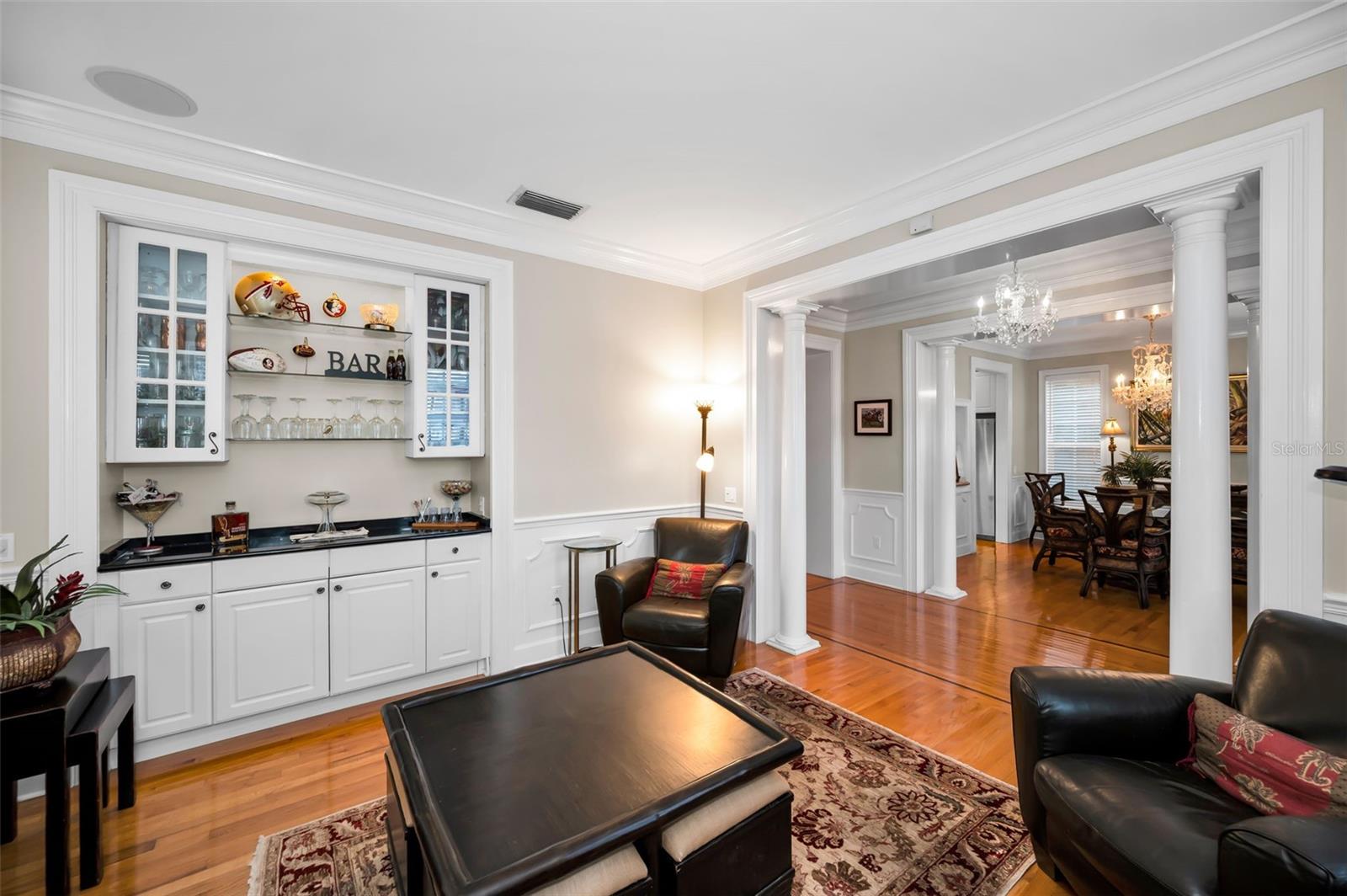 Image 12 of 84 For 4014 De Leon Street