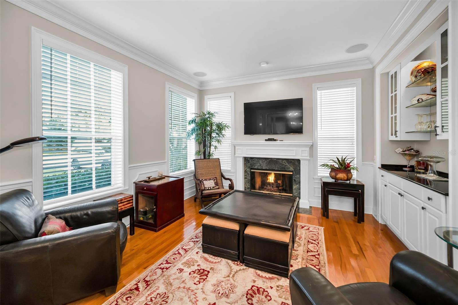 Image 13 of 84 For 4014 De Leon Street