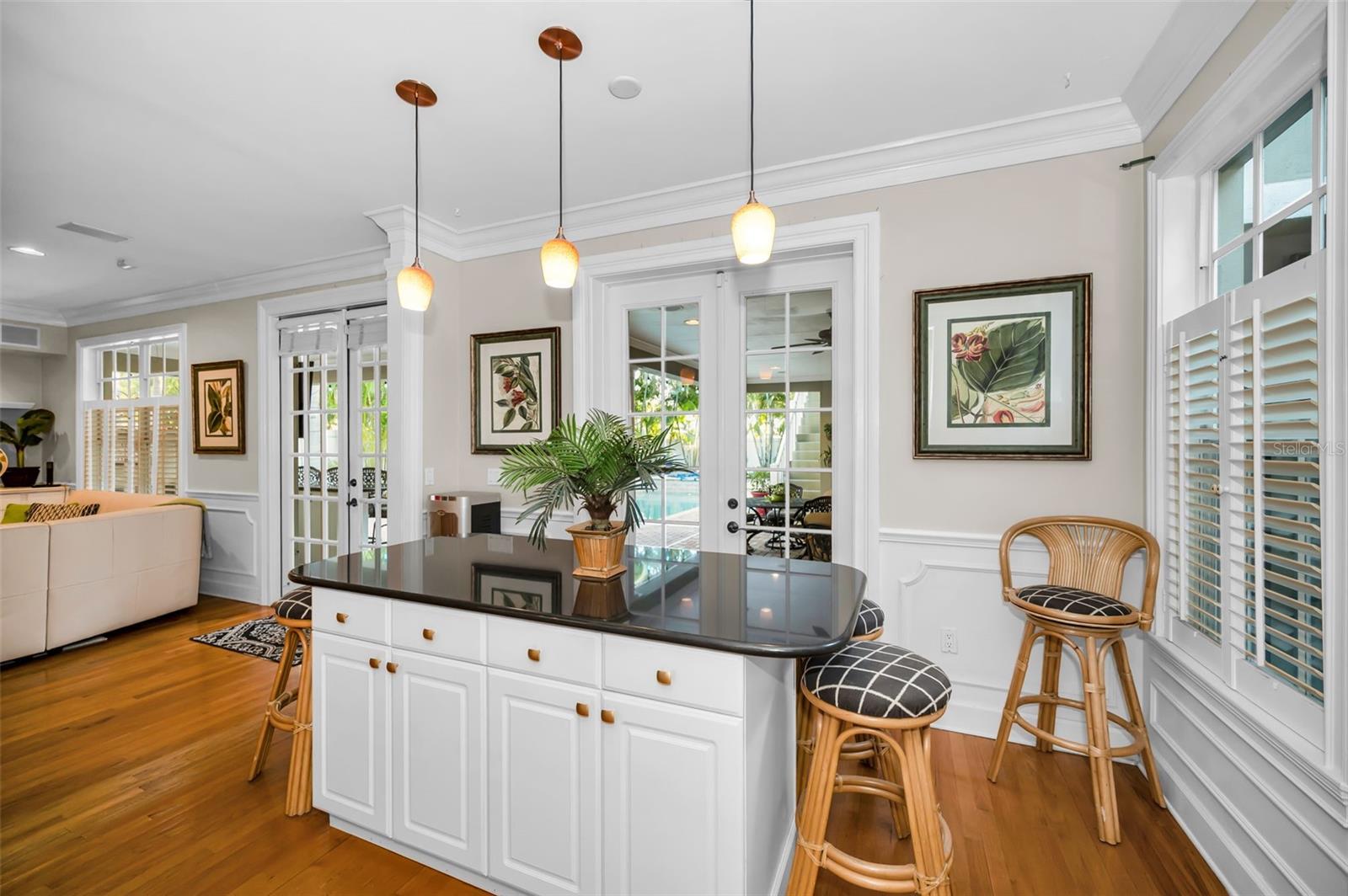 Image 21 of 84 For 4014 De Leon Street