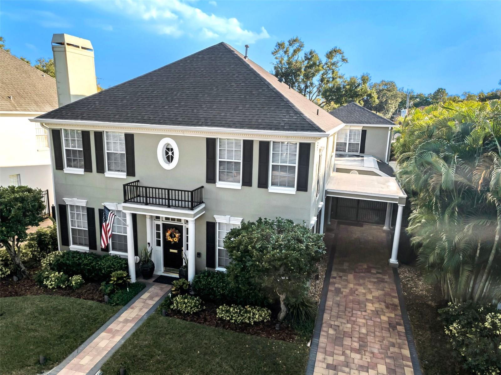 Image 3 of 84 For 4014 De Leon Street