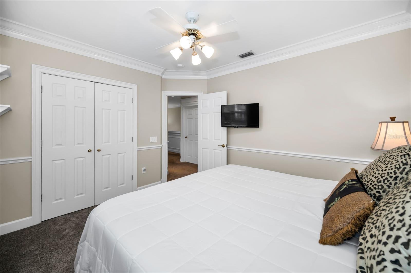 Image 39 of 84 For 4014 De Leon Street