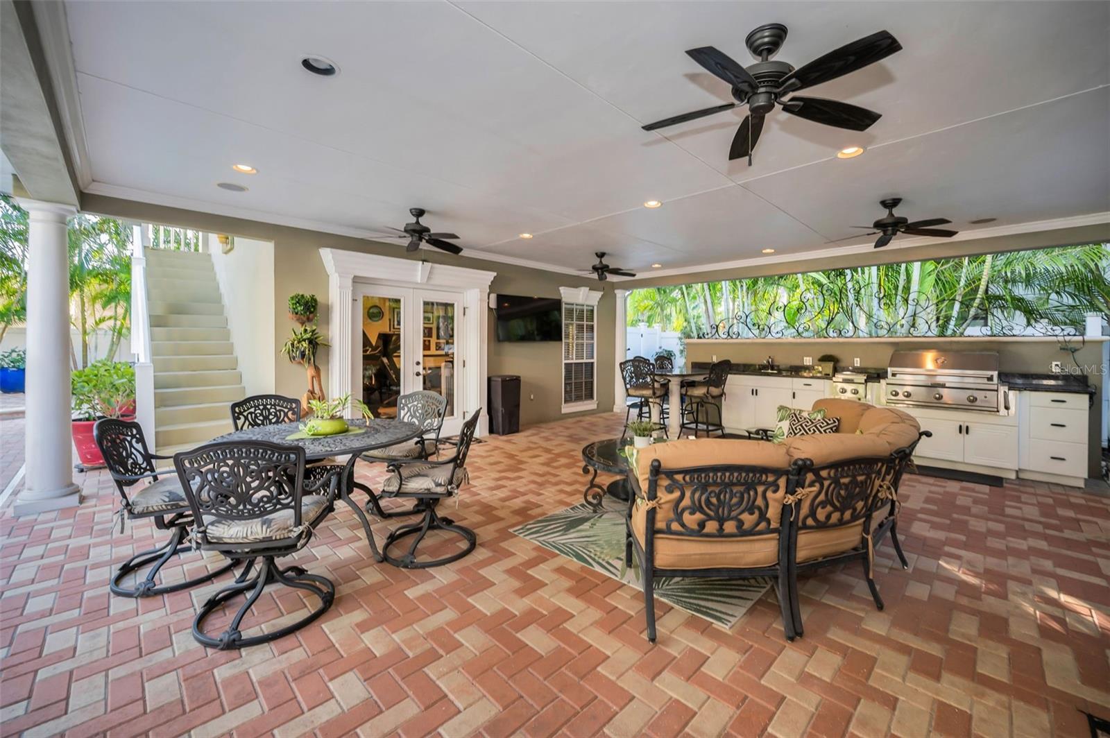 Image 46 of 84 For 4014 De Leon Street