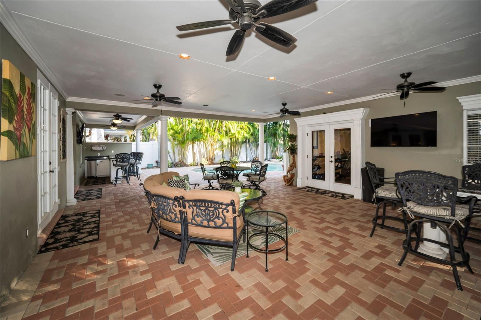 Image 49 of 84 For 4014 De Leon Street