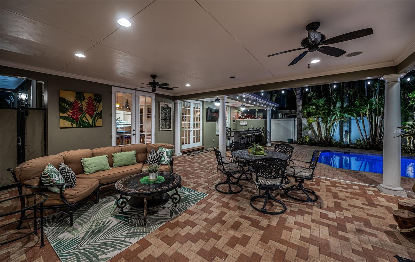 Image 56 of 84 For 4014 De Leon Street