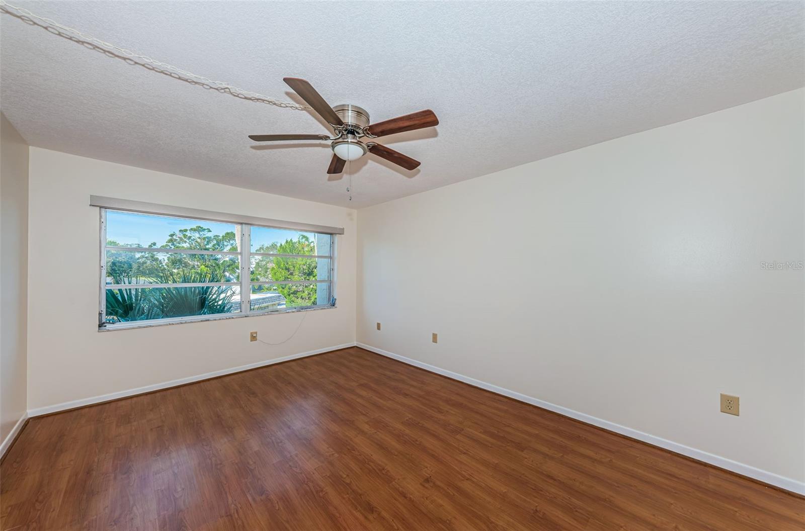 Image 26 of 57 For 8950 Park Boulevard 206