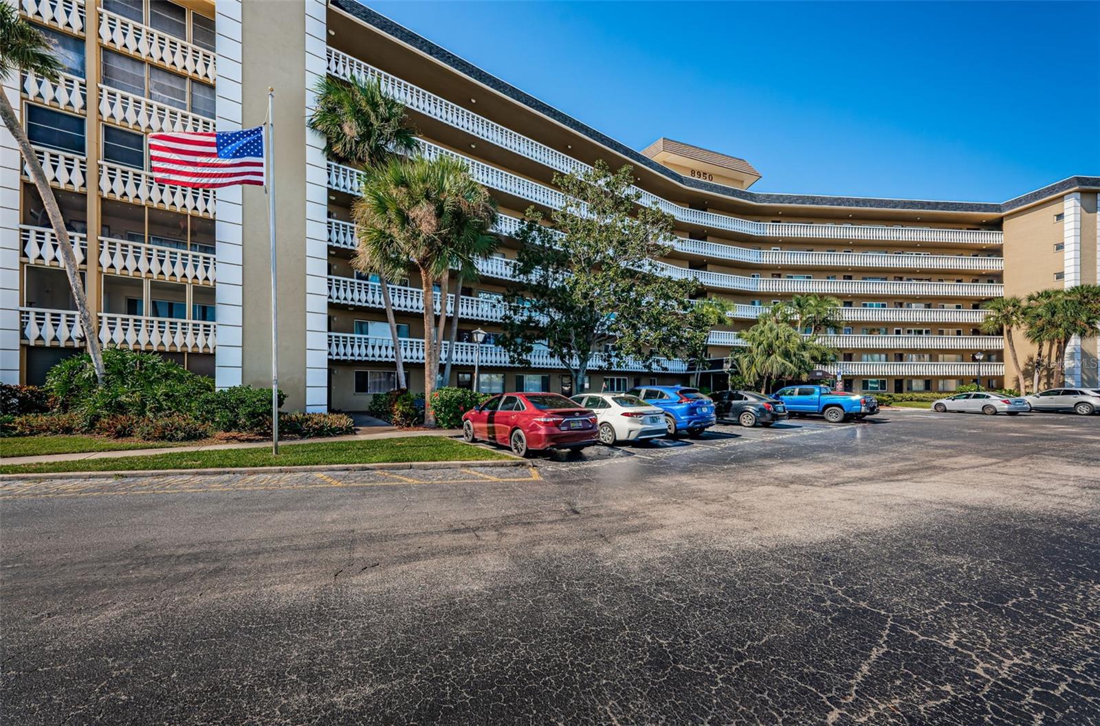Image 3 of 57 For 8950 Park Boulevard 206