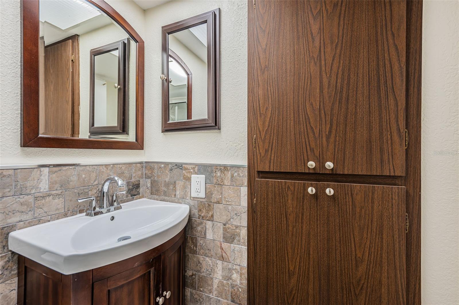 Image 37 of 57 For 8950 Park Boulevard 206