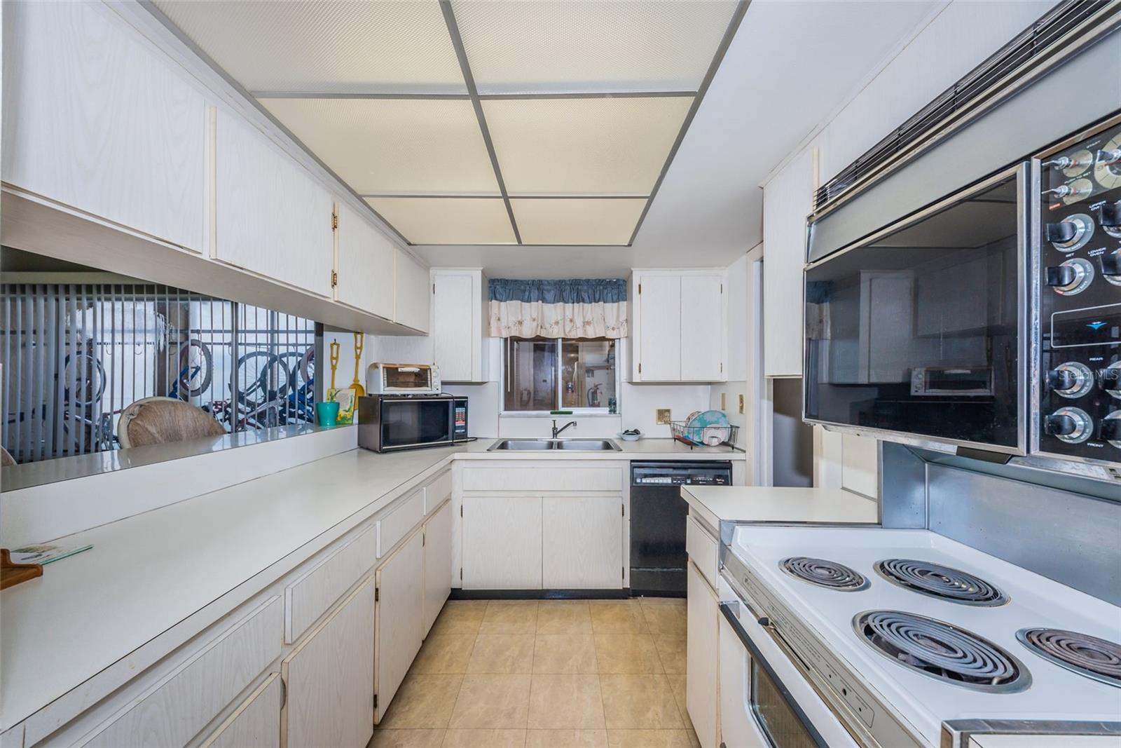 Image 53 of 57 For 8950 Park Boulevard 206