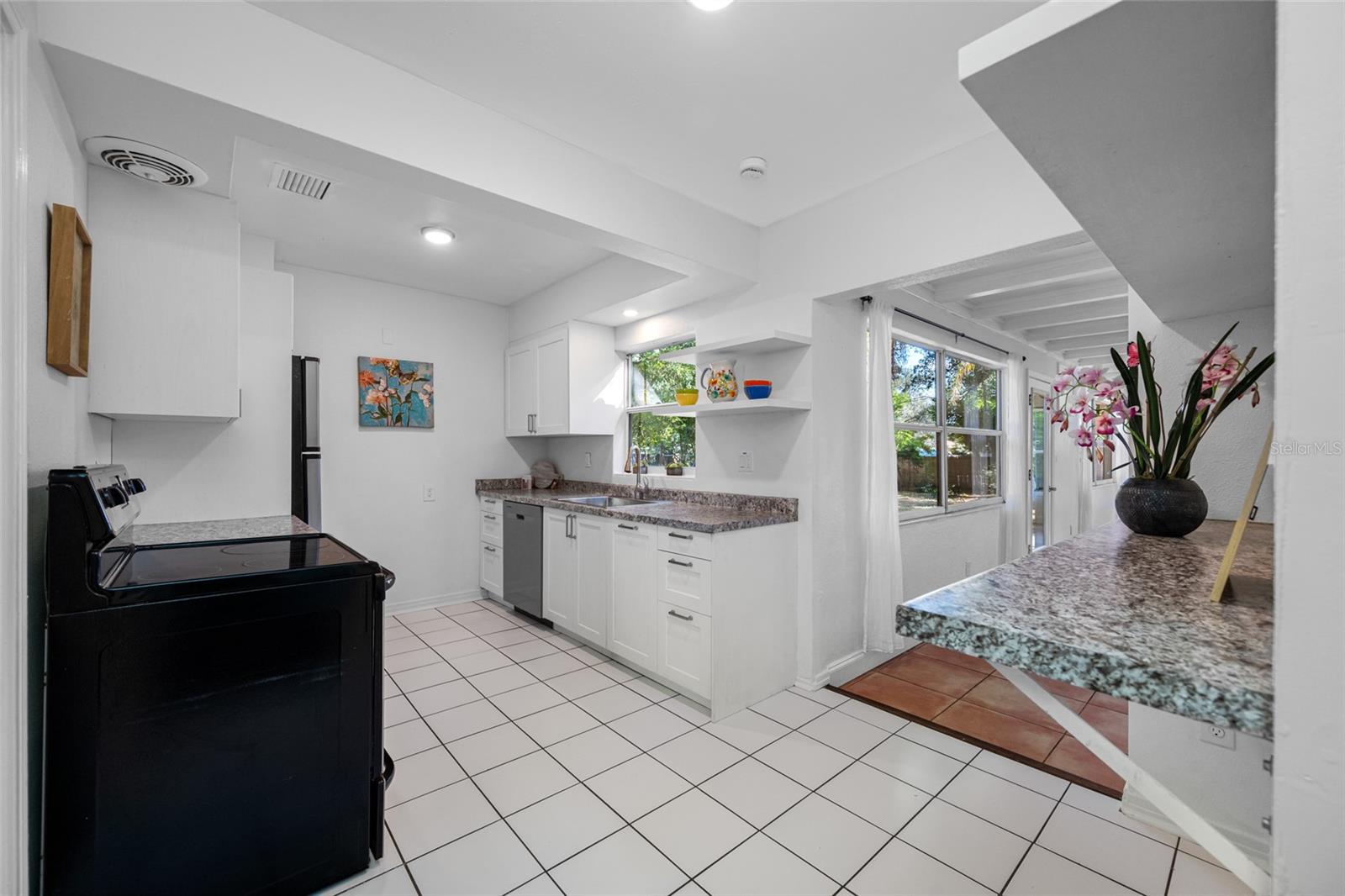 Image 6 of 20 For 1623 Dartmouth Street