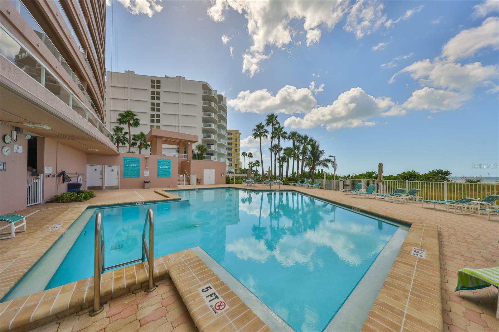 Image 27 of 30 For 1340 Gulf Boulevard 11c