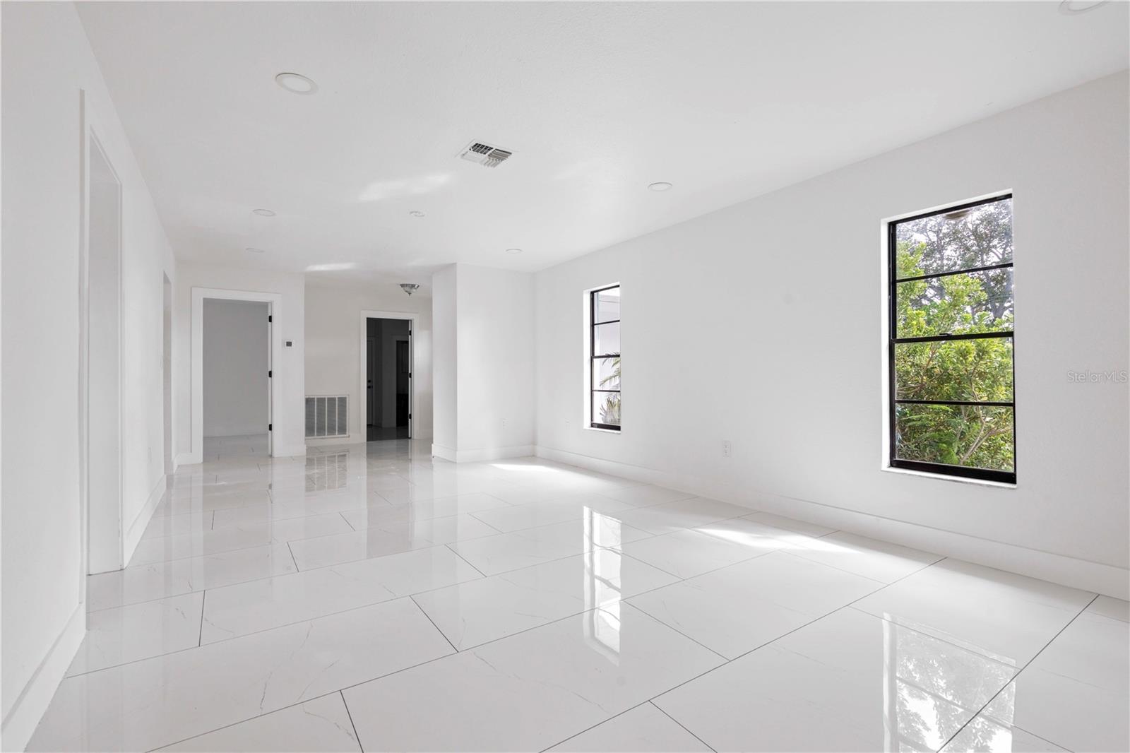 Image 11 of 55 For 3381 Minnow Creek Drive