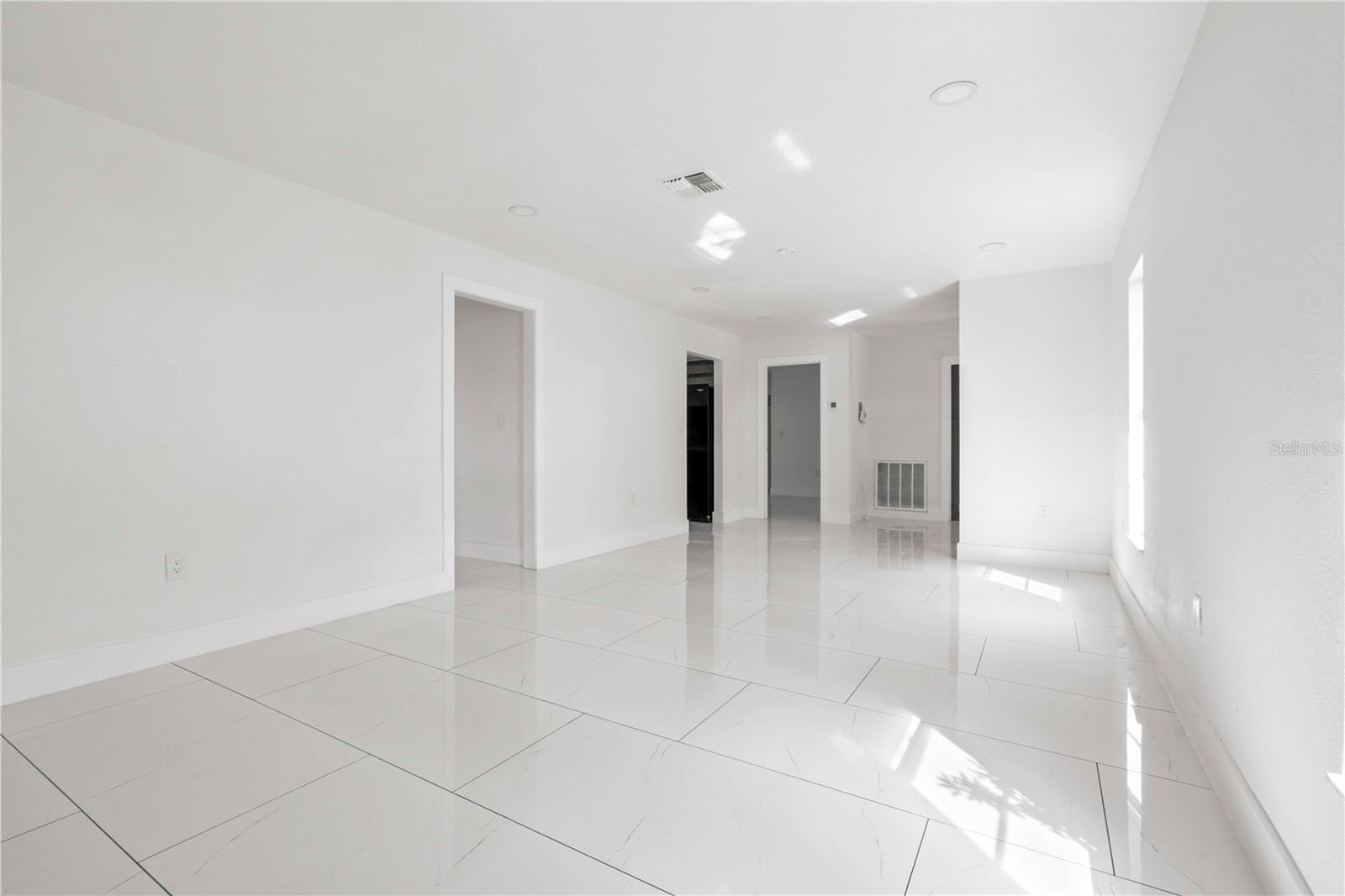 Image 12 of 55 For 3381 Minnow Creek Drive