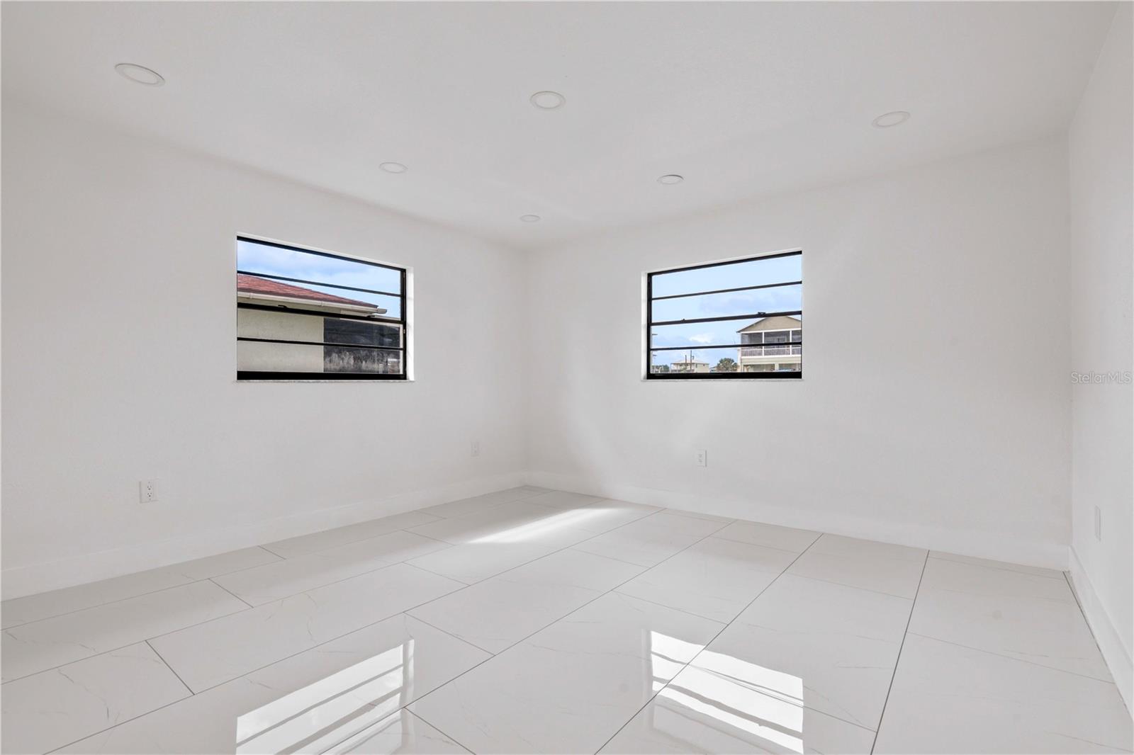 Image 23 of 55 For 3381 Minnow Creek Drive