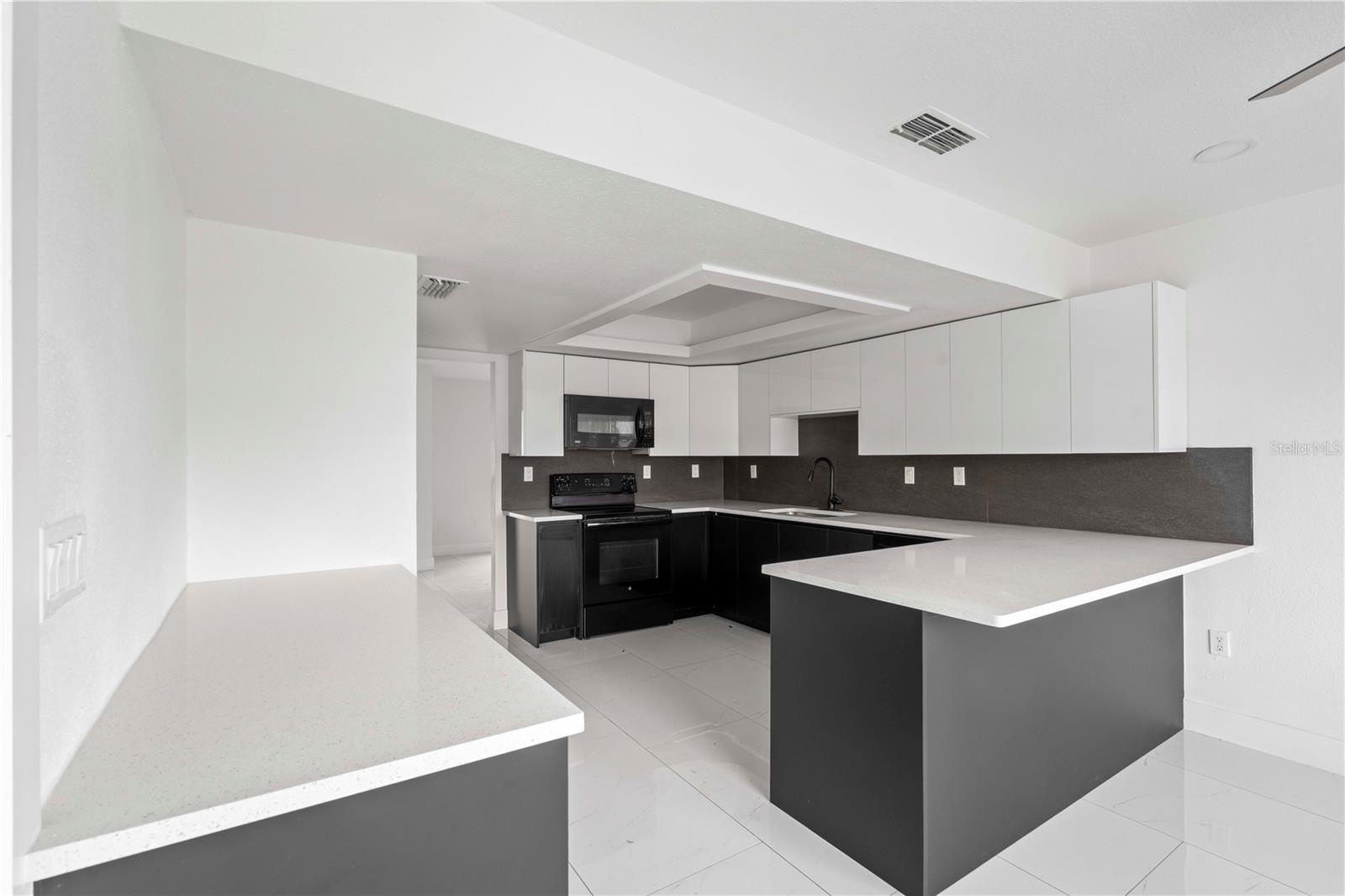 Image 28 of 55 For 3381 Minnow Creek Drive