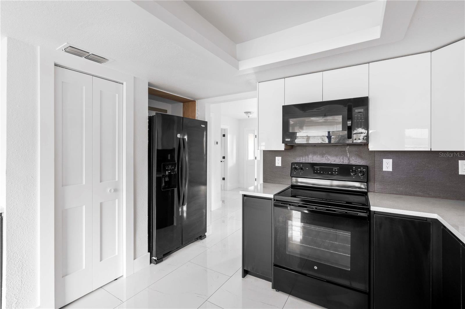 Image 32 of 55 For 3381 Minnow Creek Drive