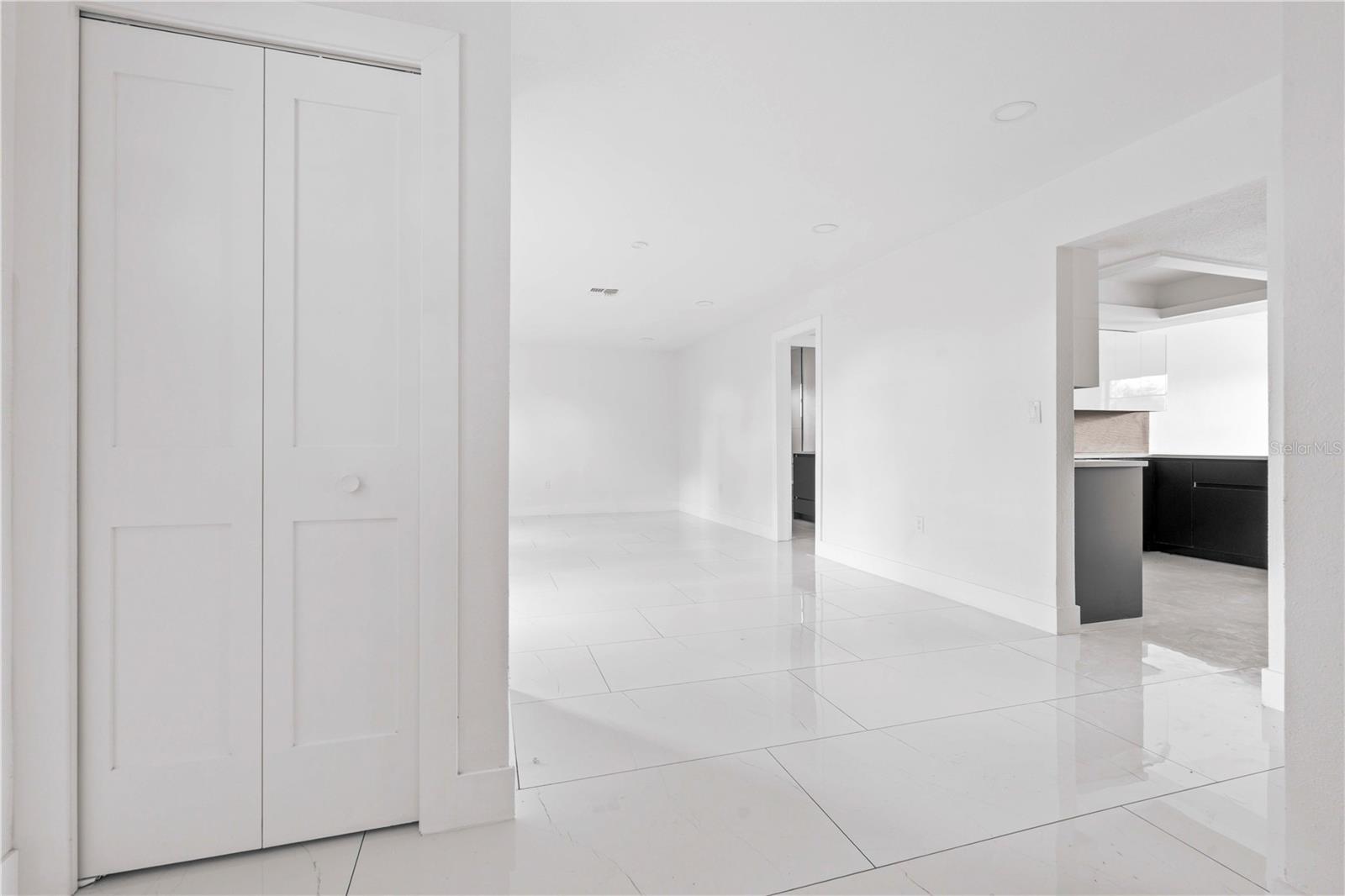 Image 8 of 55 For 3381 Minnow Creek Drive