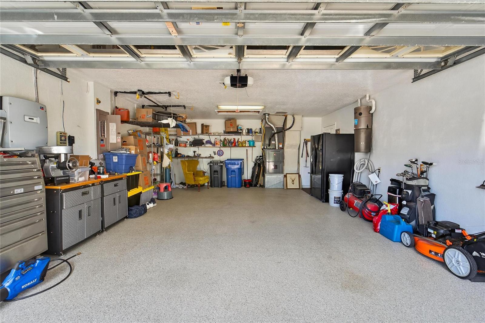 Listing photo id 47 for 10734 Banfield Drive