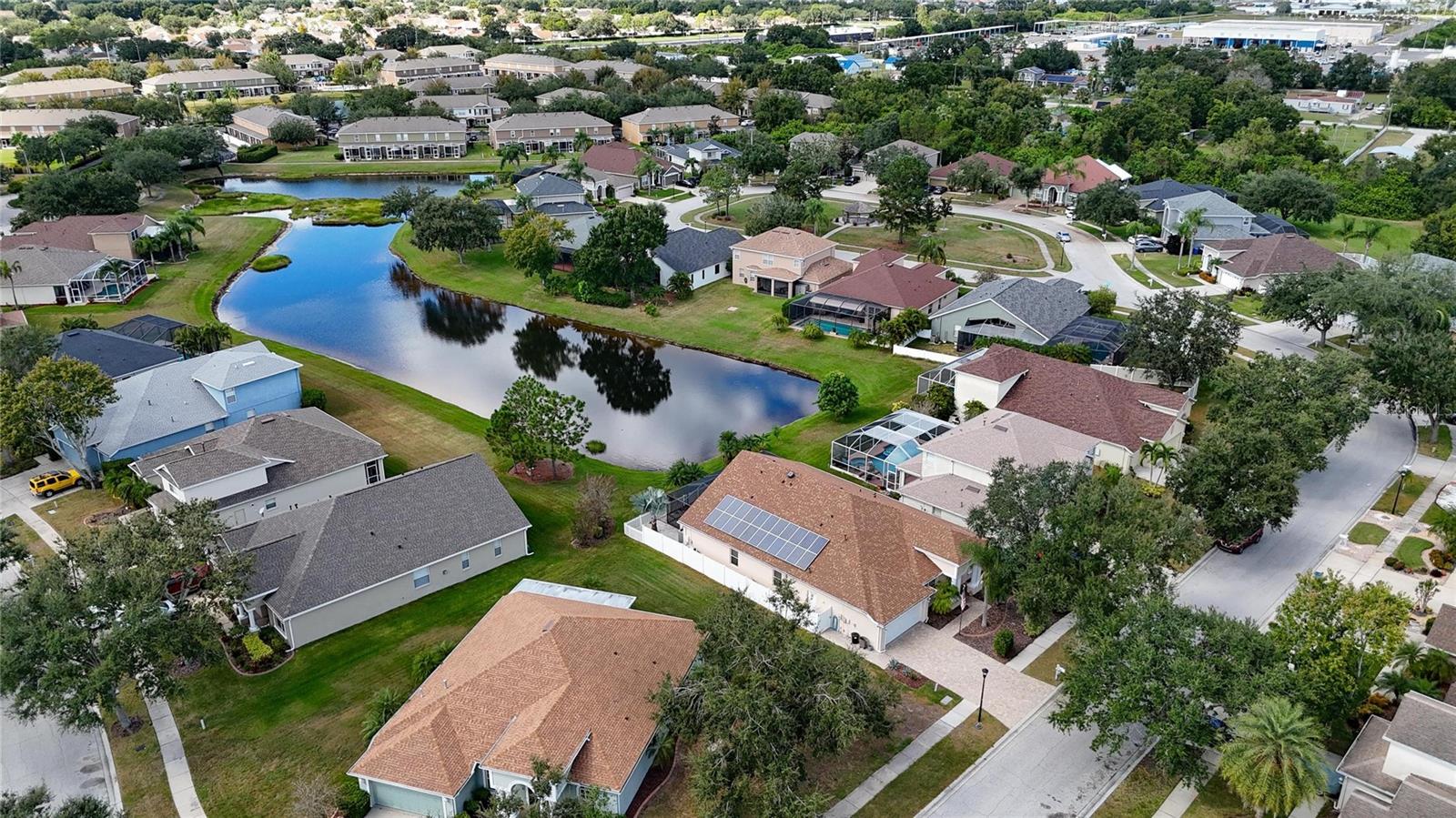Listing photo id 50 for 10734 Banfield Drive