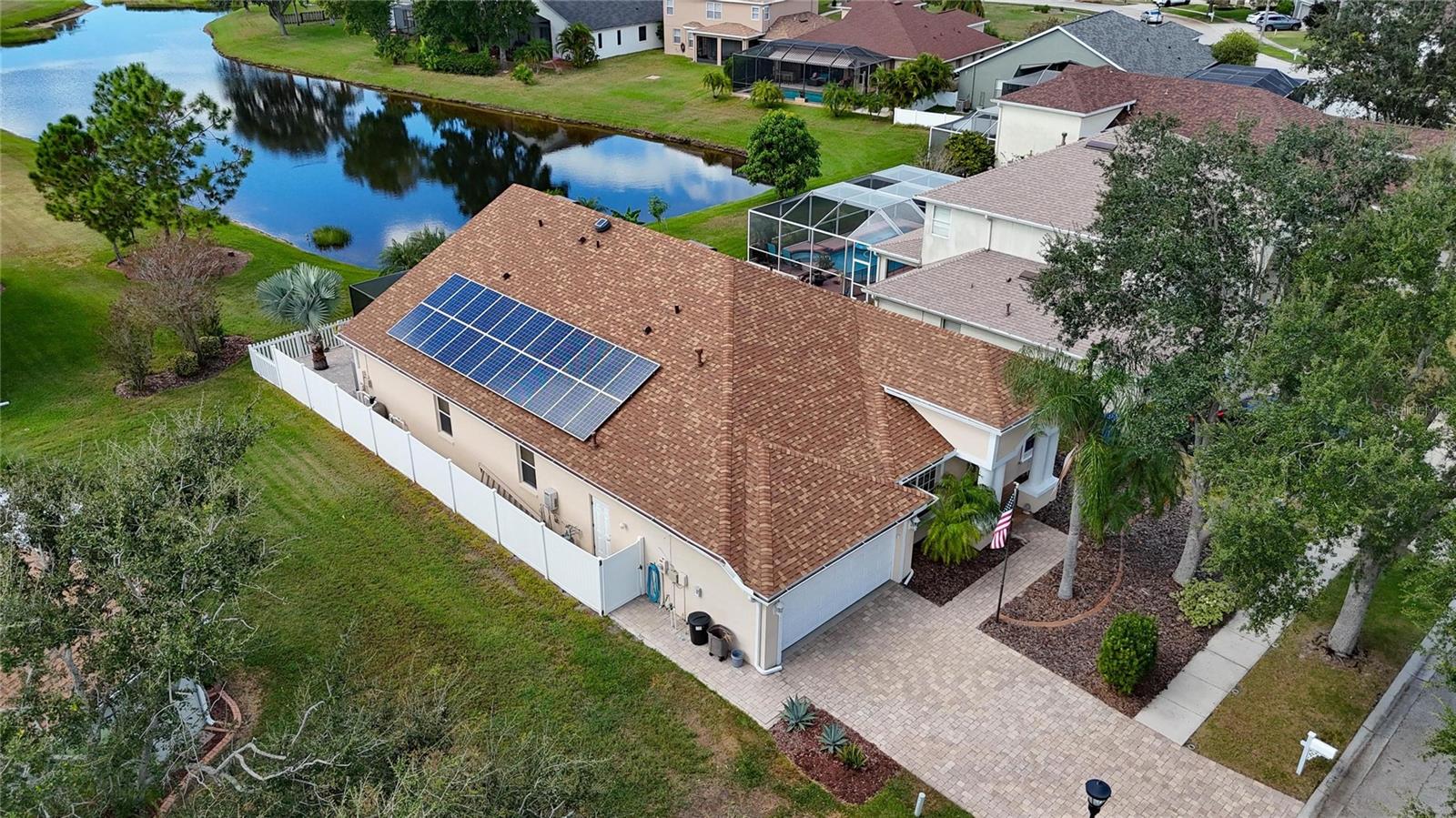 Listing photo id 51 for 10734 Banfield Drive
