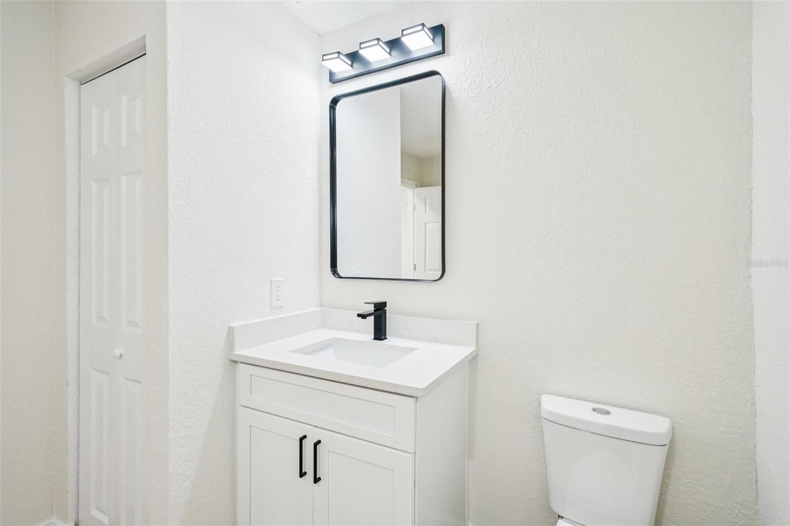 Image 23 of 40 For 12832 Campbell Lane