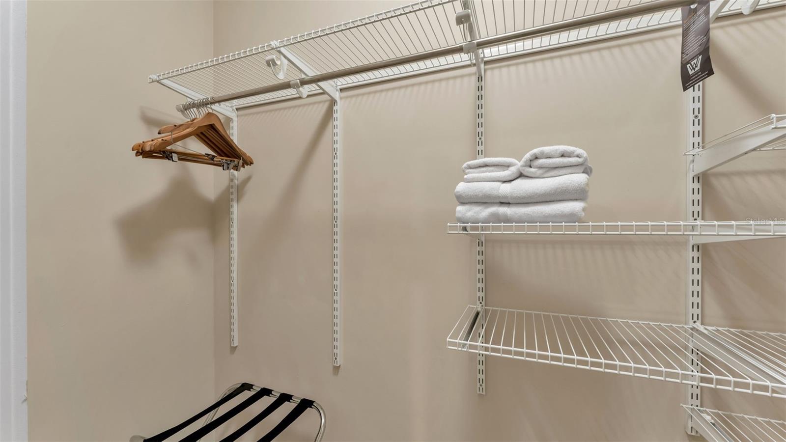 Image 25 of 64 For 3114 Brasilia Avenue