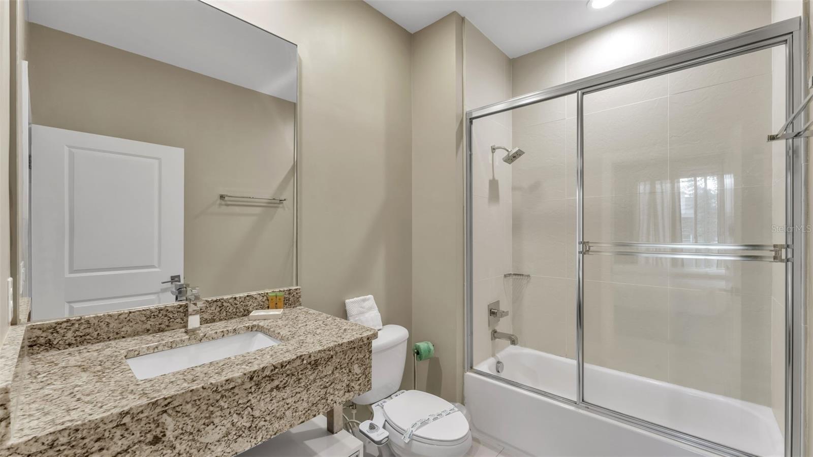 Image 34 of 64 For 3114 Brasilia Avenue