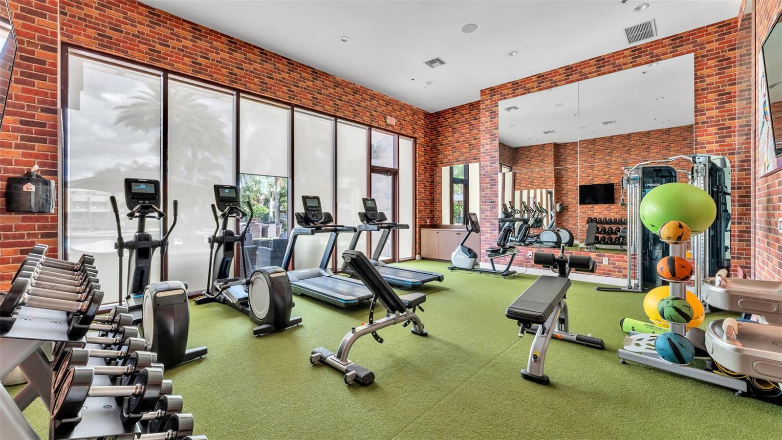 Image 53 of 64 For 3114 Brasilia Avenue