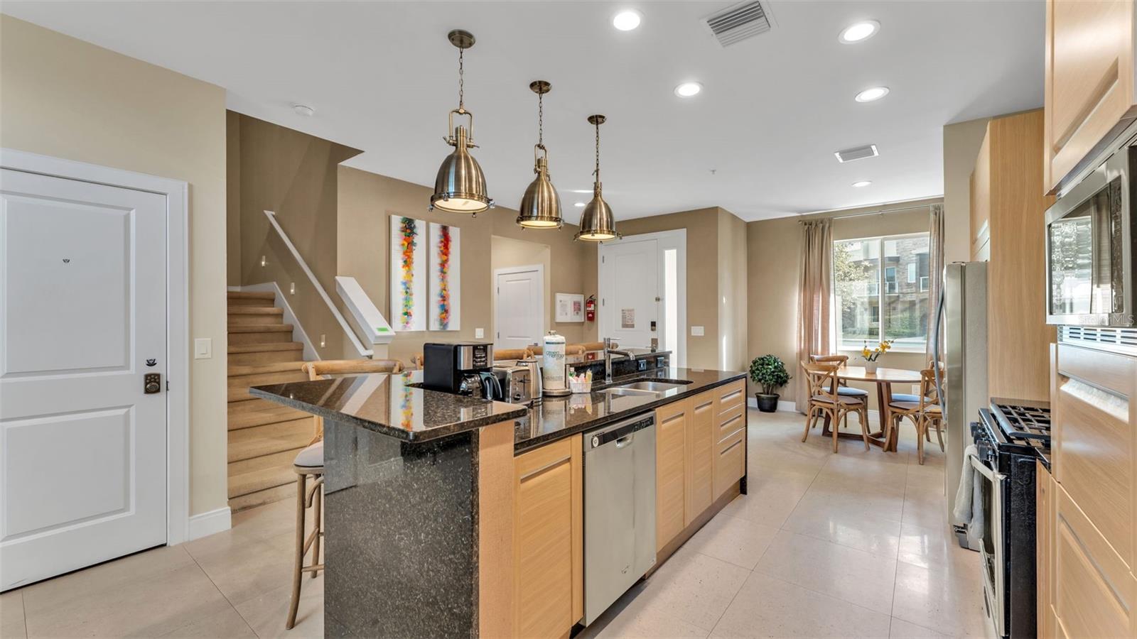 Image 8 of 64 For 3114 Brasilia Avenue