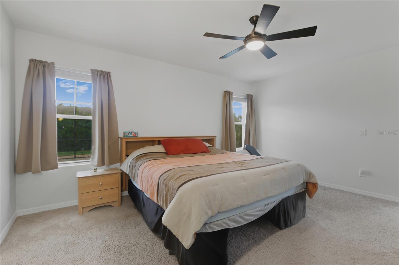 Image 15 of 37 For 314 Van Loon Terrace