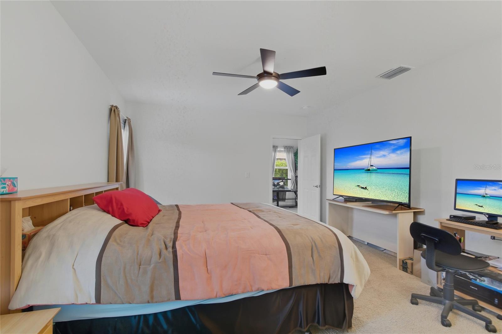 Image 16 of 37 For 314 Van Loon Terrace