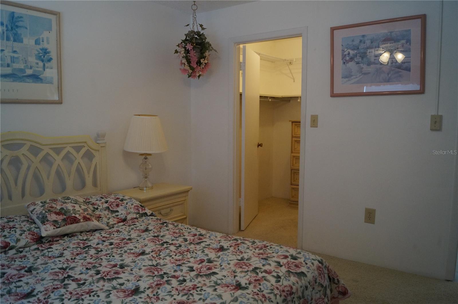 Image 14 of 26 For 7701 Starkey Road 408