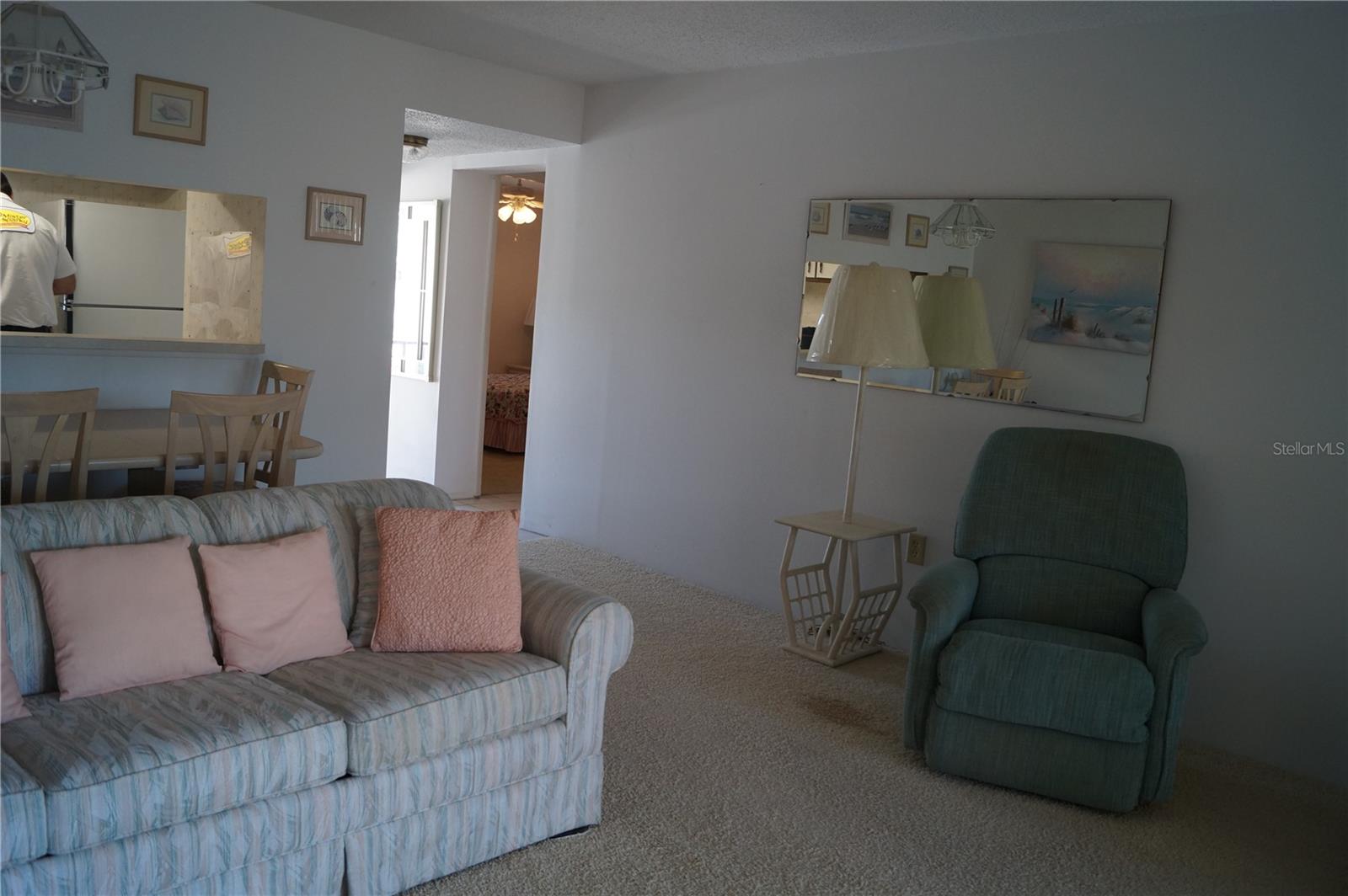 Image 4 of 26 For 7701 Starkey Road 408