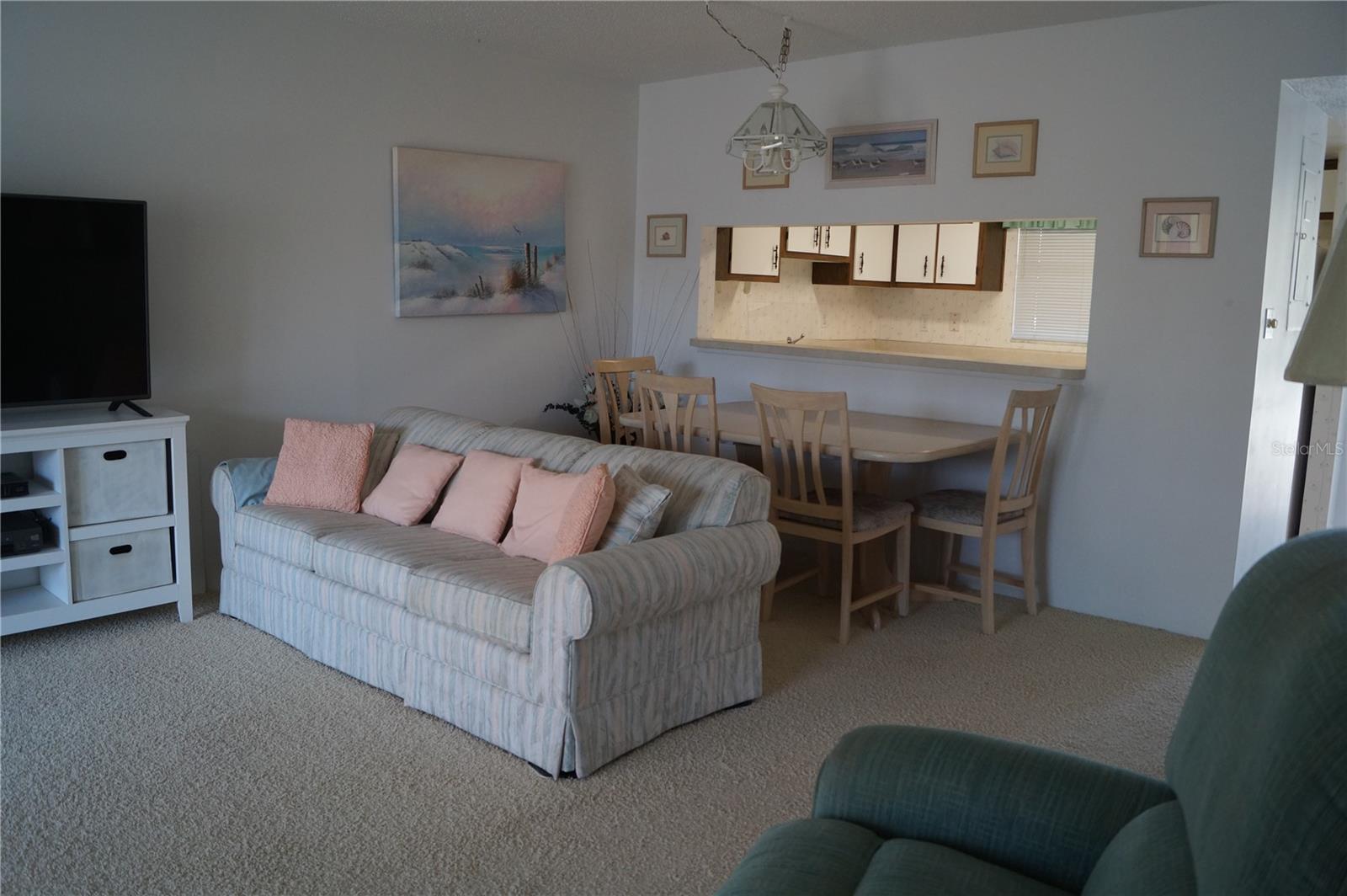 Image 5 of 26 For 7701 Starkey Road 408