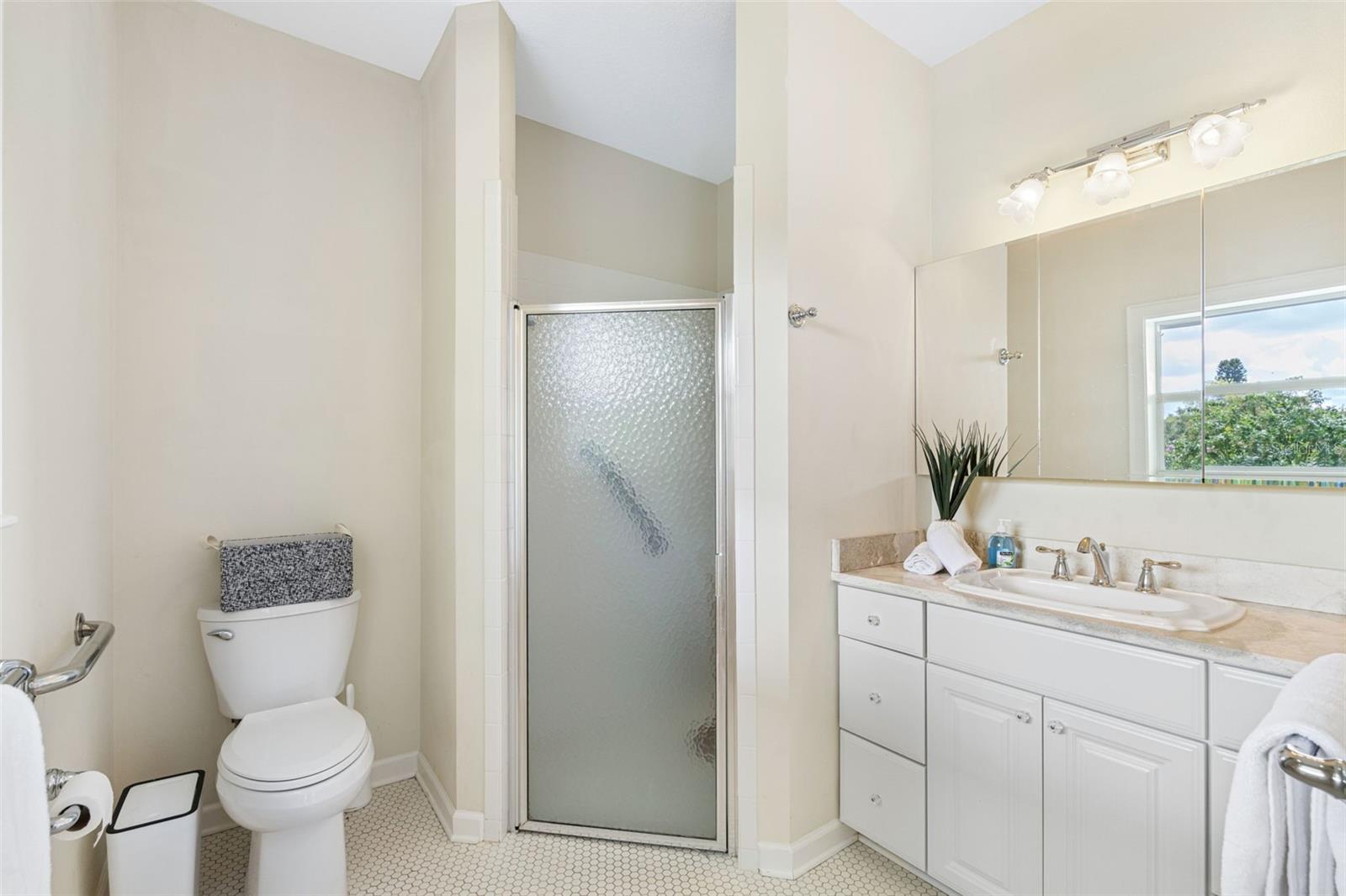 Image 19 of 60 For 1215 Bayshore Drive