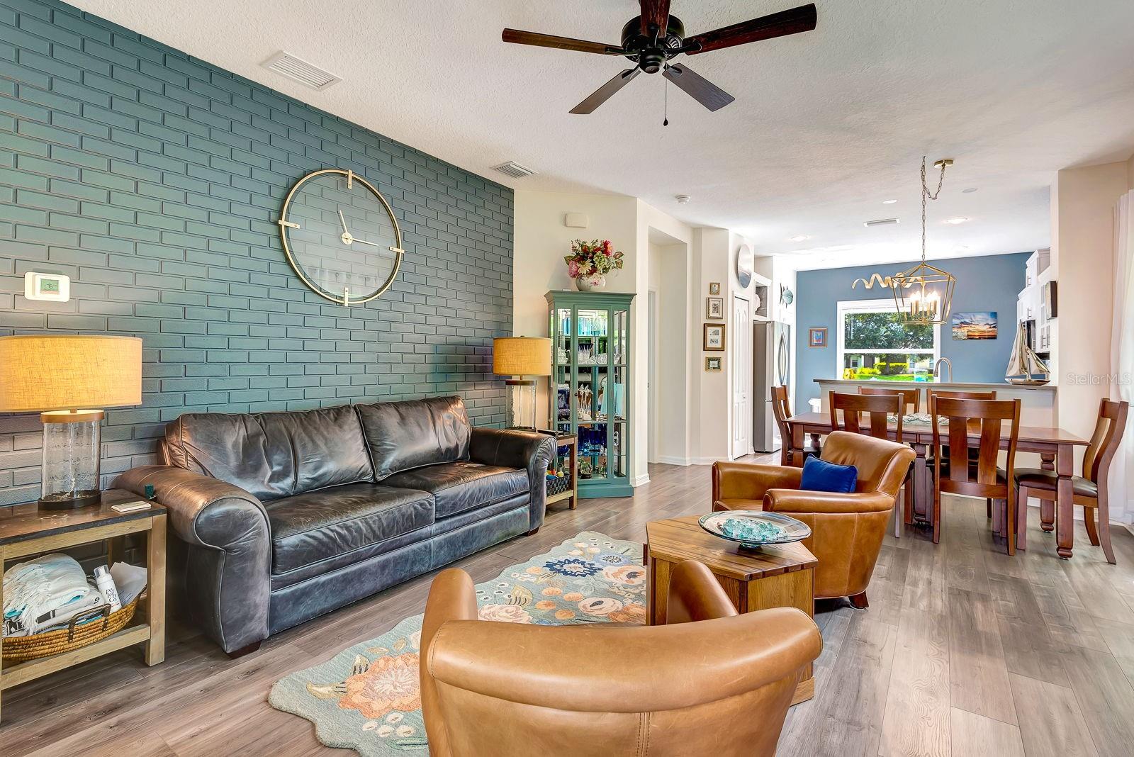 Image 3 of 33 For 5007 Boston Common Glen