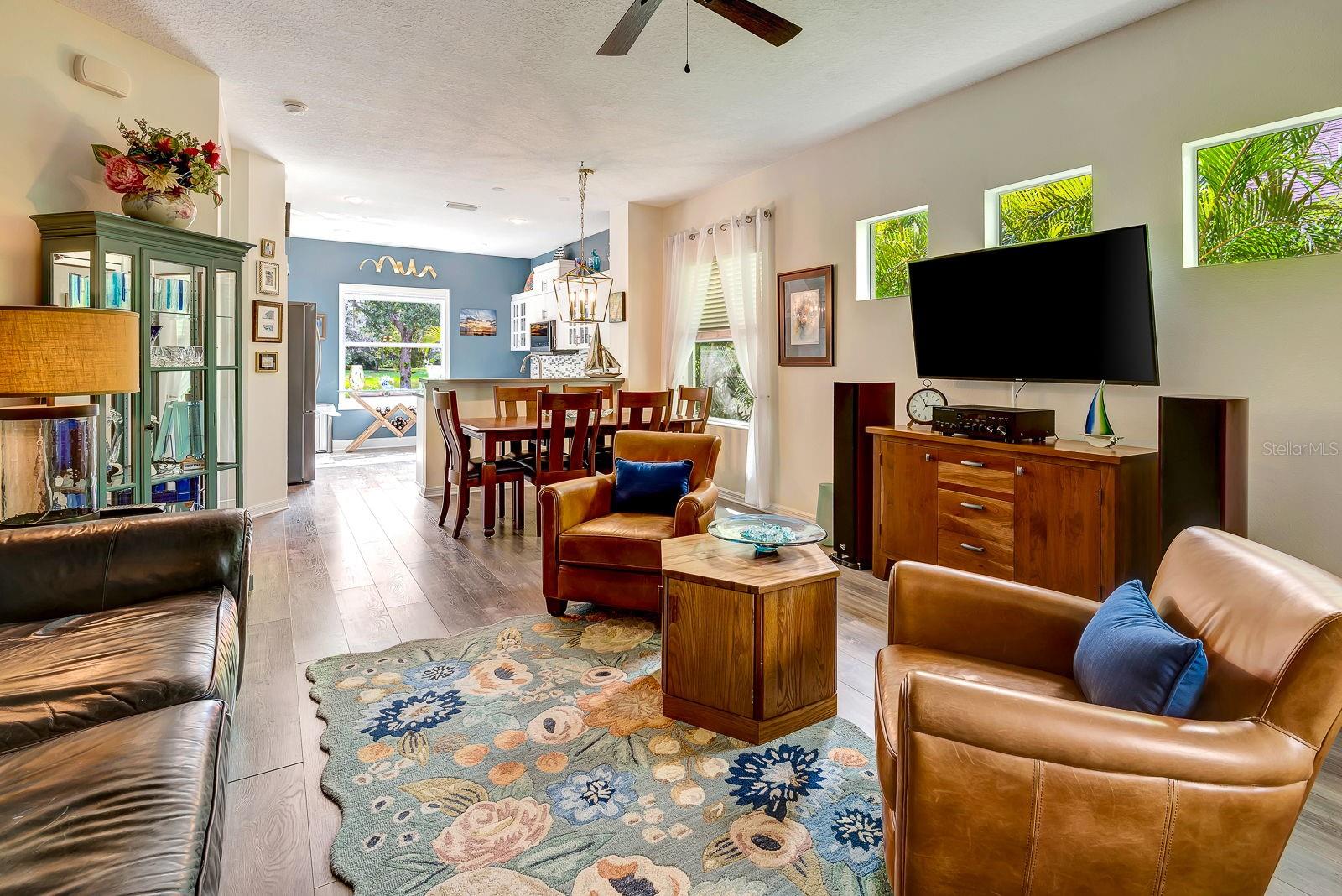 Image 4 of 33 For 5007 Boston Common Glen