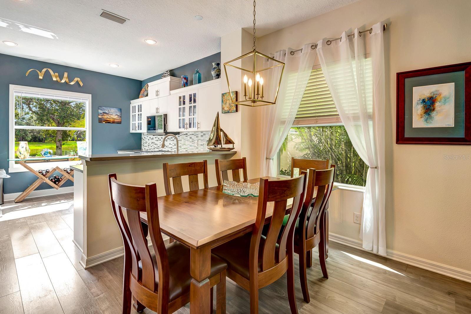 Image 7 of 33 For 5007 Boston Common Glen