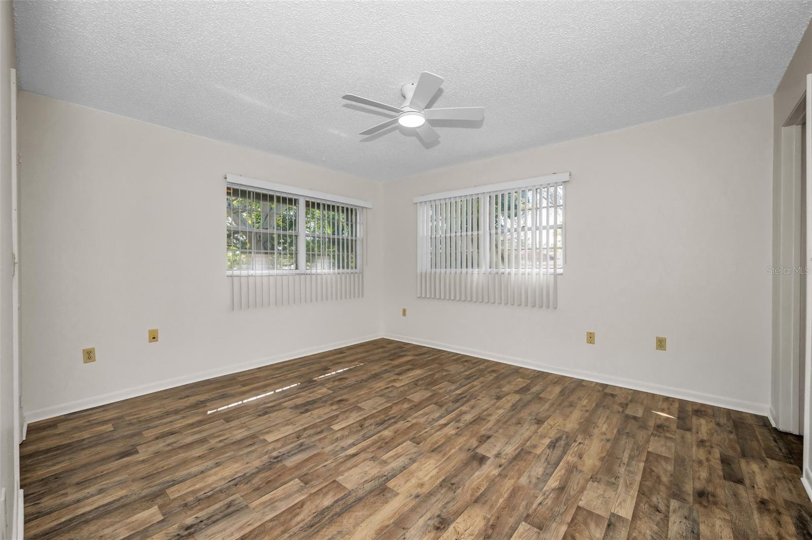Image 16 of 49 For 230 Bayshore Boulevard 208