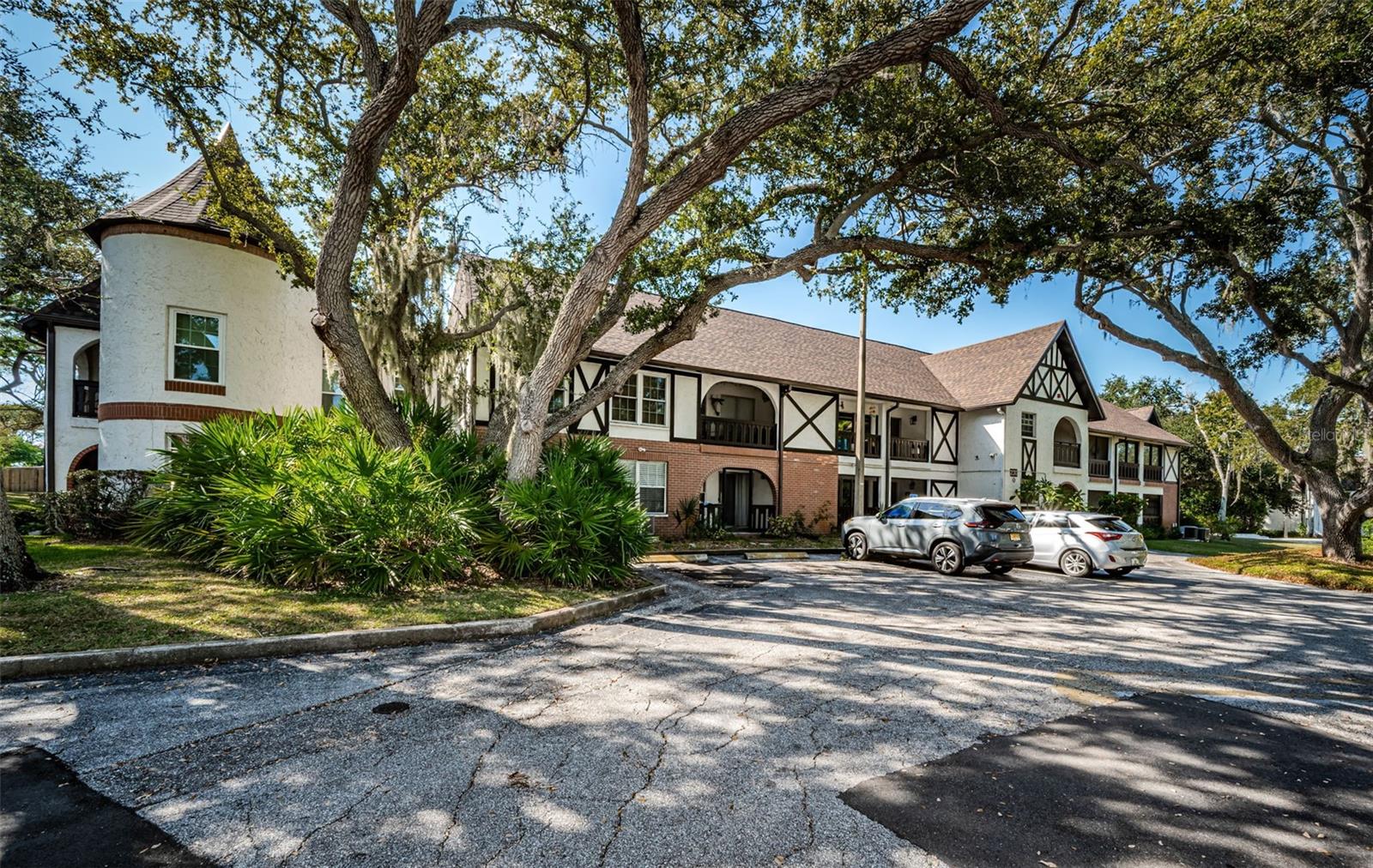 Image 29 of 49 For 230 Bayshore Boulevard 208