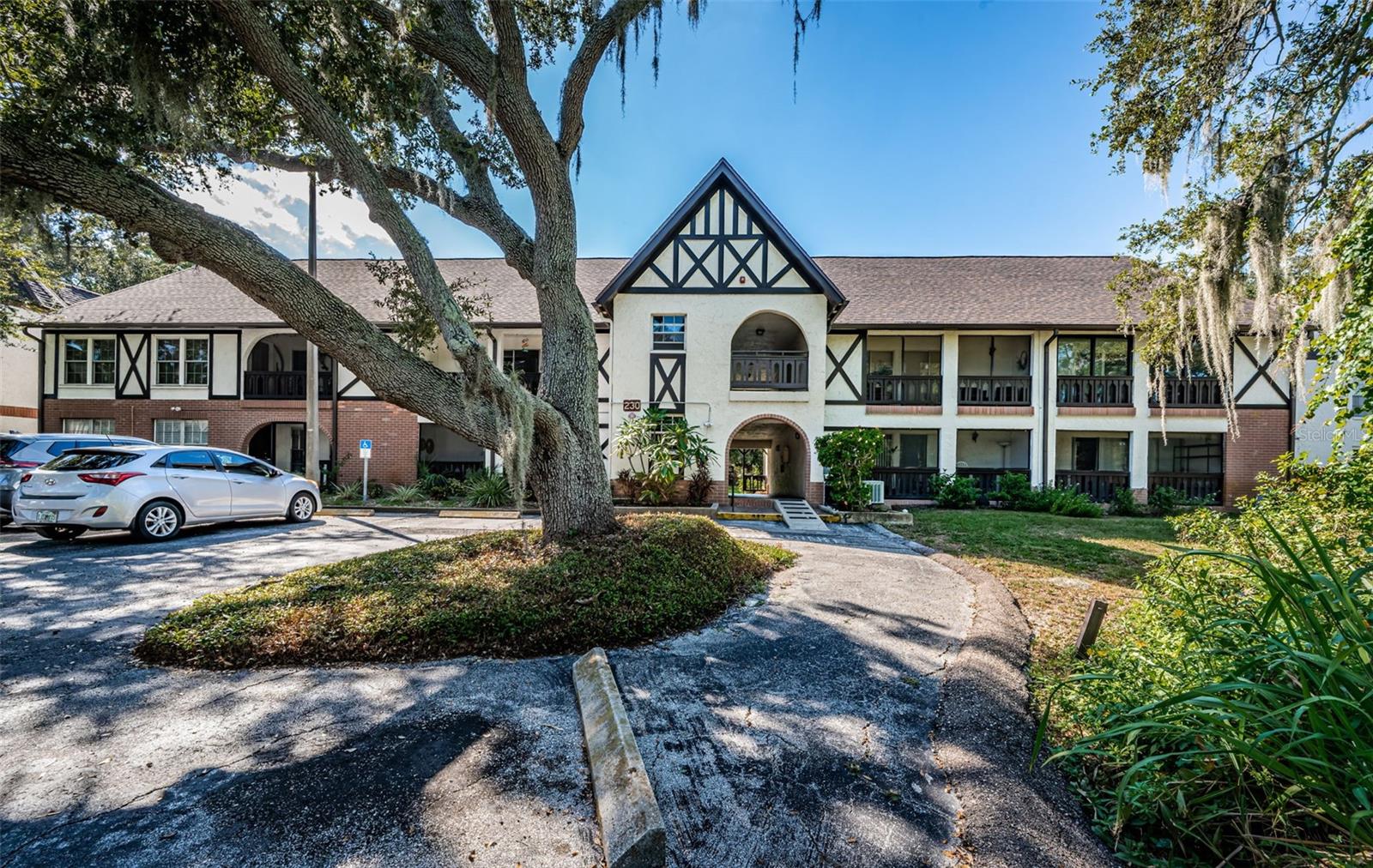 Image 30 of 49 For 230 Bayshore Boulevard 208