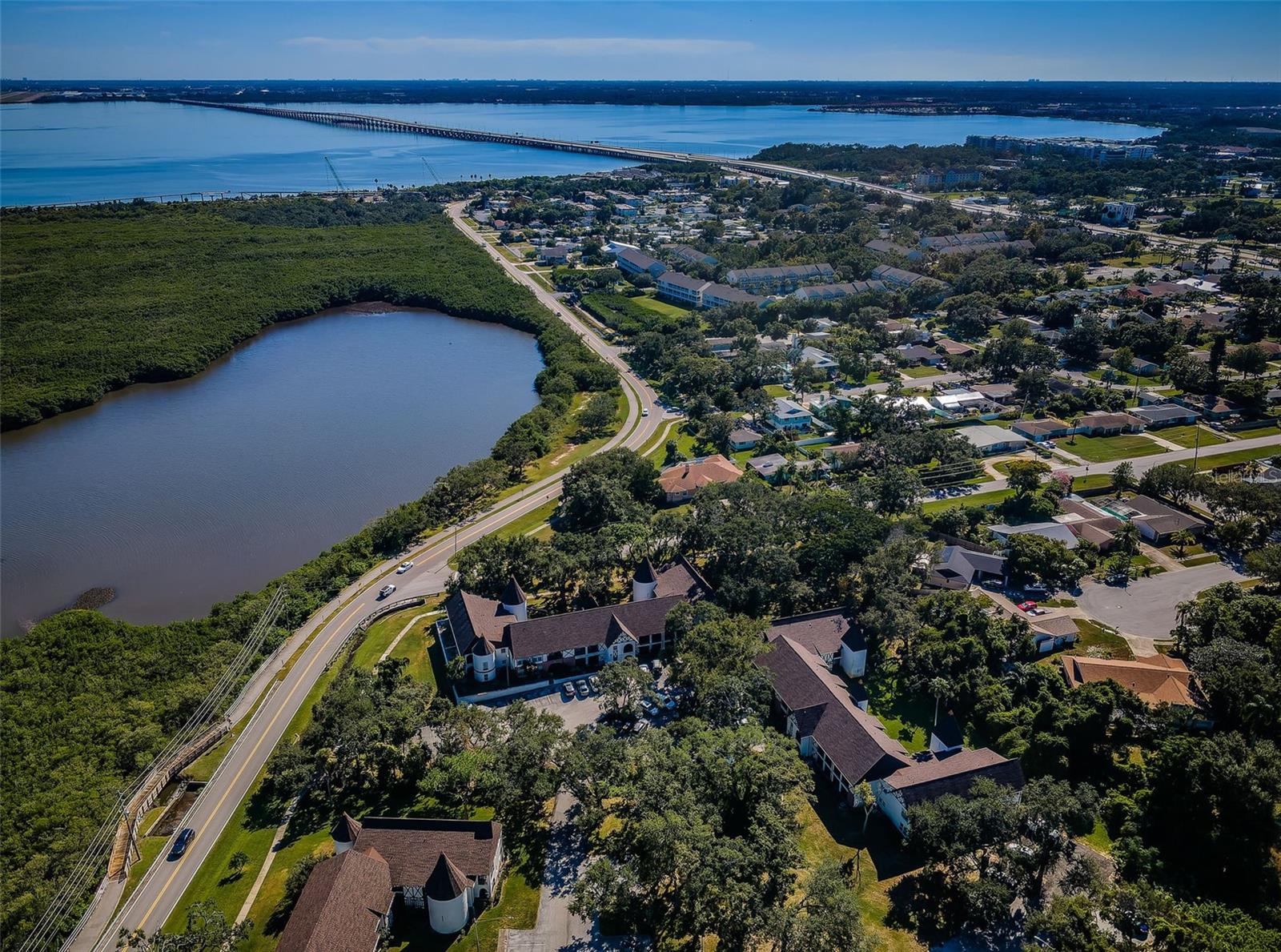 Image 46 of 49 For 230 Bayshore Boulevard 208