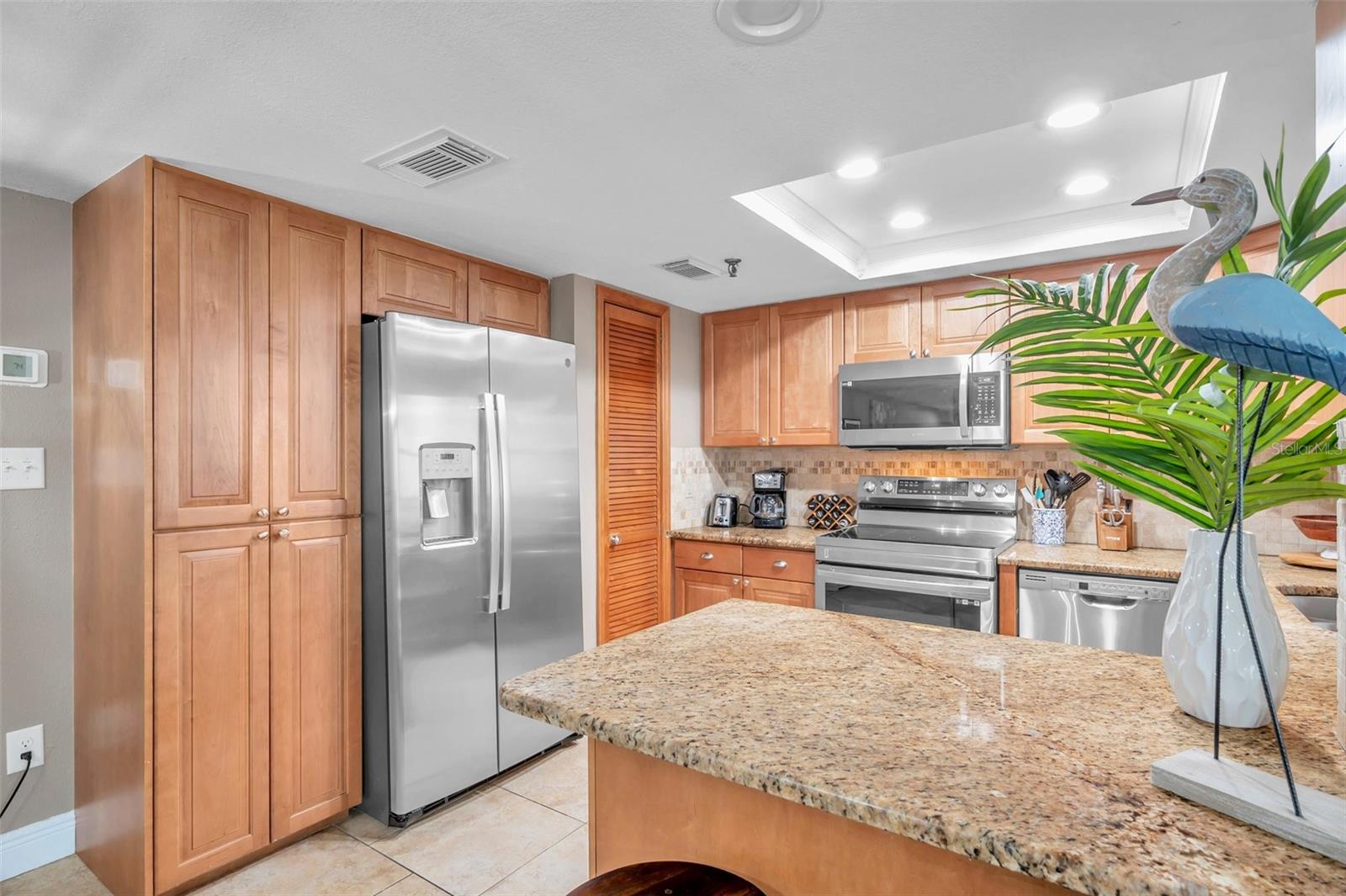 Image 14 of 41 For 17450 Gulf Boulevard 306