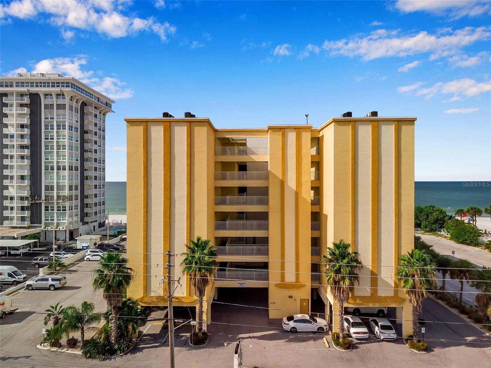 Image 2 of 41 For 17450 Gulf Boulevard 306