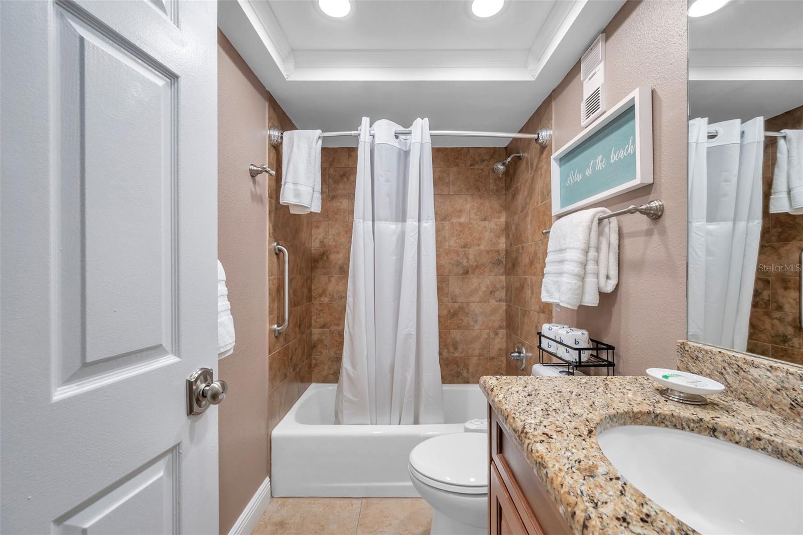 Image 35 of 41 For 17450 Gulf Boulevard 306